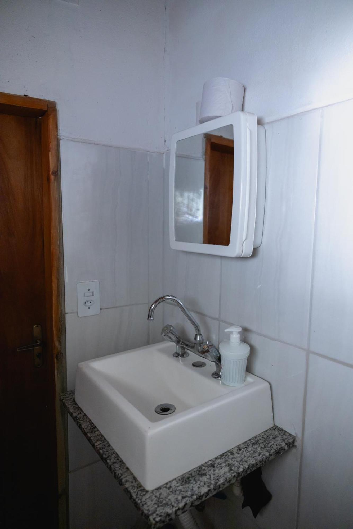 Hostel Yellow House Mg Itamonte Exterior photo