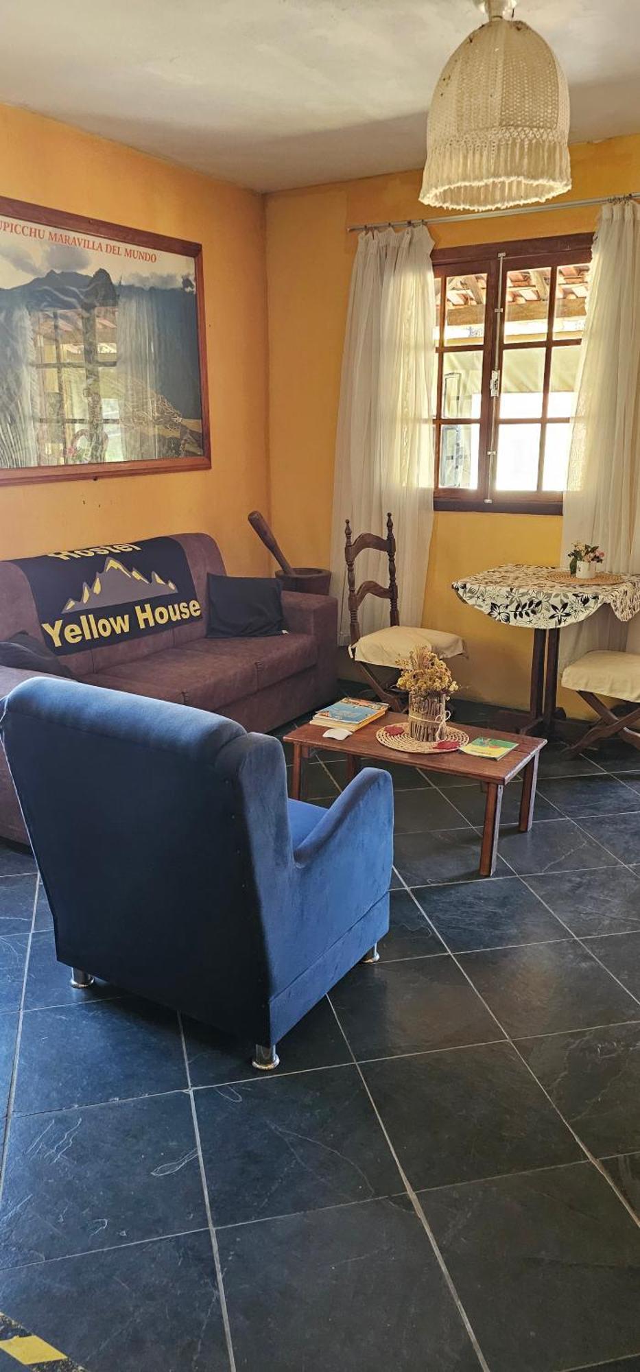 Hostel Yellow House Mg Itamonte Exterior photo